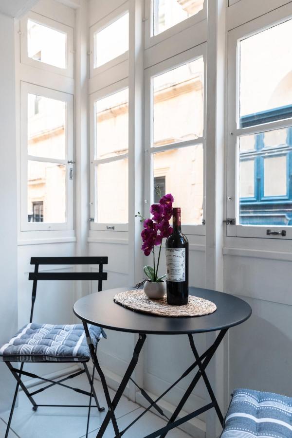 Modern Central 2Br Flat In Valletta By Arcobnb Valeta Exterior foto